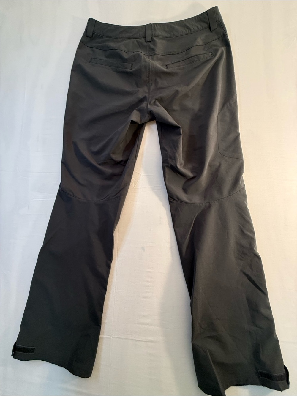 Black Outdoor Zip-Pocket Pants - Picture 8 of 13